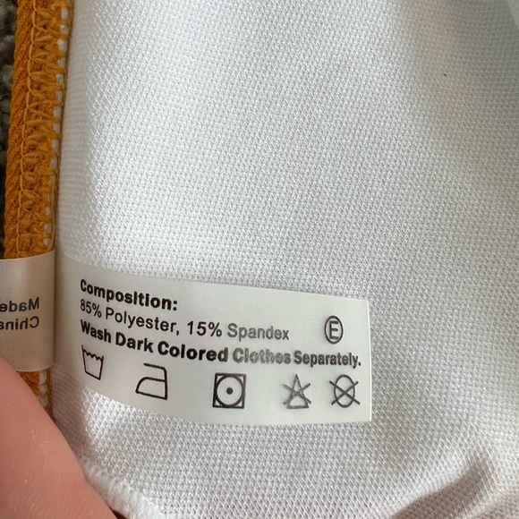 Yellow Ruffle Triangle Bikini Top Size XXL - Picture 6 of 6